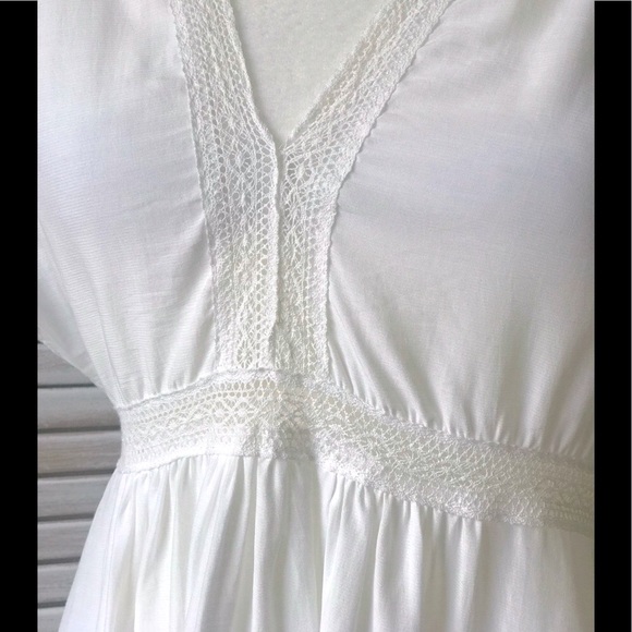 SUMMER BABYDOLL TOP WITH CROCHET TRIM - Picture 3 of 7